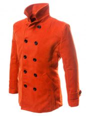 Оранжевое пальто