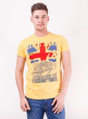 Желтая футболка с Британским флагом
