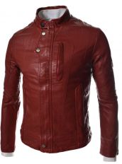 Красная мужская куртка