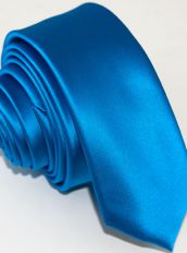 Синий узкий галстук