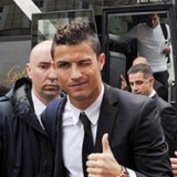 Versace оденут “Реал Мадрид”