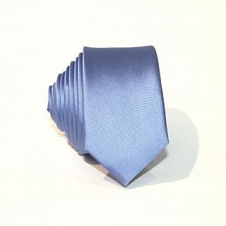 Светло-голубой узкий галстук