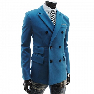 Синий двубортный пиджак